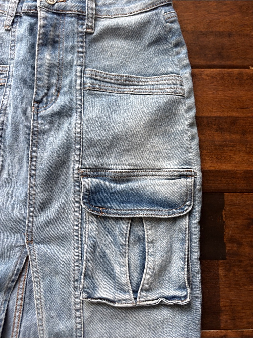 High-Rise Light Blue Straight Denim Skirt with Cargo Pockets - Picture 3 of 7